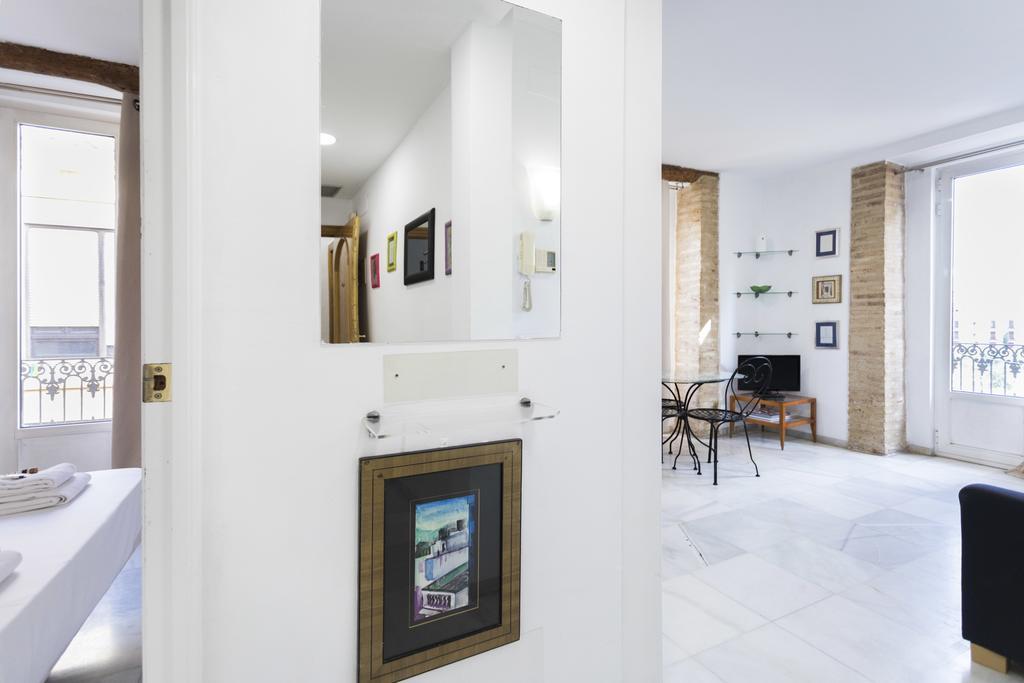 Living Valencia - Jardin Del Turia Apartment Exterior photo